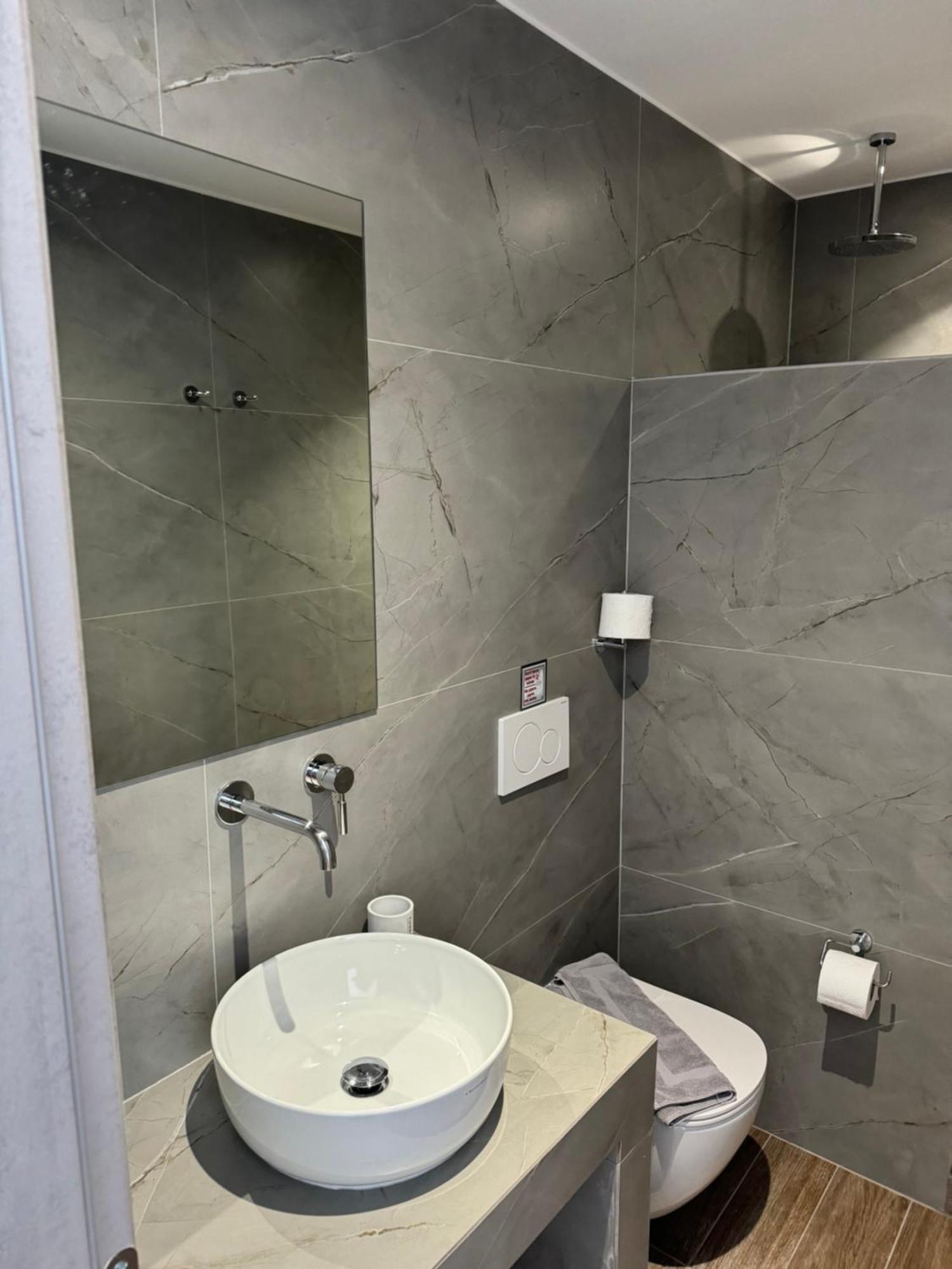 Madaky Hotel Naoussa Esterno foto